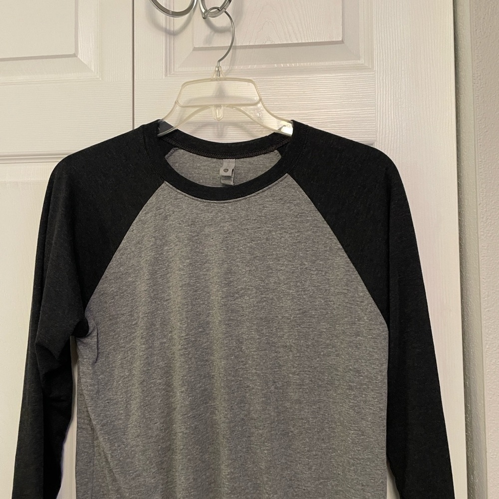Next Level Apparel Raglan Baseball Tee Medium Great Condition - Picture 4 of 11